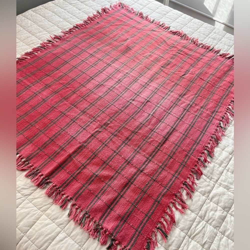 Vintage red green plaid cotton fringe throw blanket | Cabincore | 53 x 44